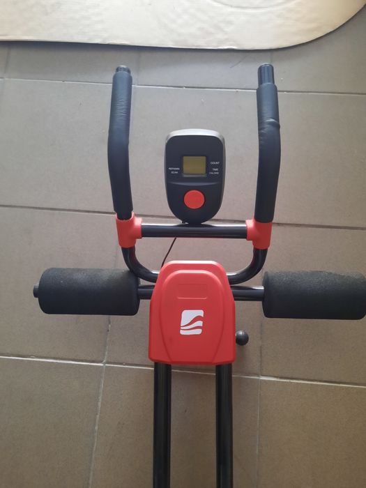 Przyrząd do ćwiczeń brzucha