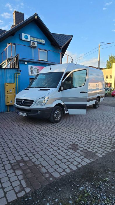 Usługi Transportowe Lokalne oraz Zagraniczne