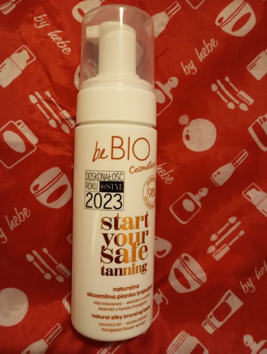 Naturalna jedwabista pianka brązująca BeBIO to produkt do ciała o pojemności 150 ml.