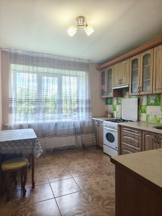 Продаж 2-х кімнатна квартира в с.Яблуневе