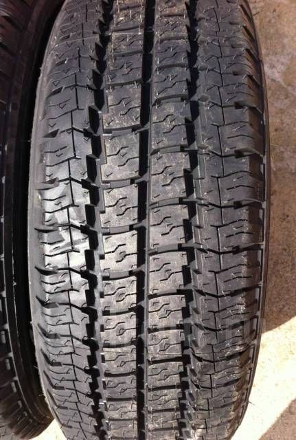 Купити шини гуму резину покришки колеса 225/75R16 C для бусів доставка, гарантія.  Професійний підбір оптимальних шин під ваші умови.