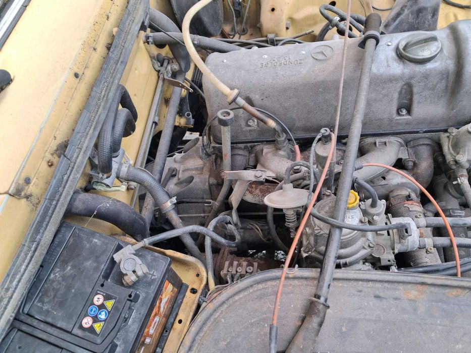 Silnik mercedes w123 230 na  gaźniku
