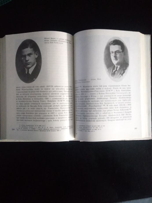 Dzieje Uniwersytetu Warszawskiego 1915- 1939- pod red. A. Garlickiego