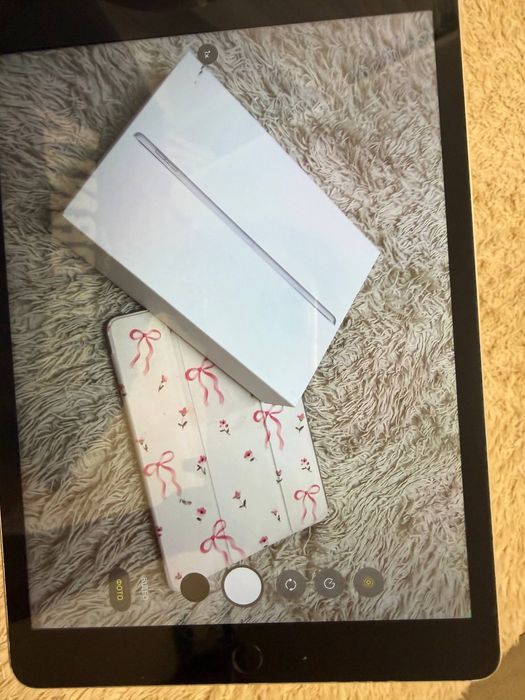 iPad 9 64GB — без подряпин, є нюанс із сенсором