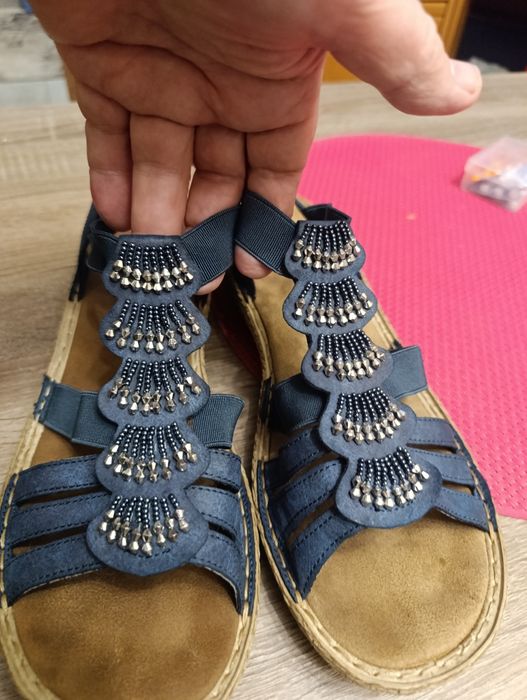 Босоніжки 27,5см