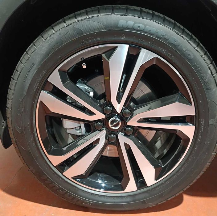 Koła Volvo XC40 Felgi 19 Cali Wraz Z Oponami