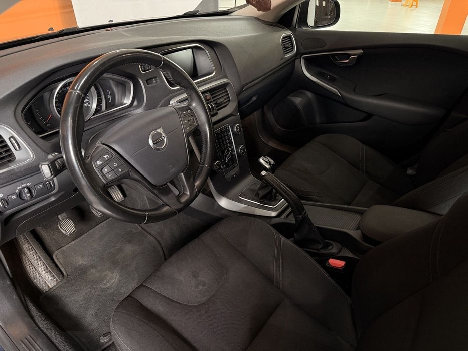 Volvo V40 2.0 D2 Momentum