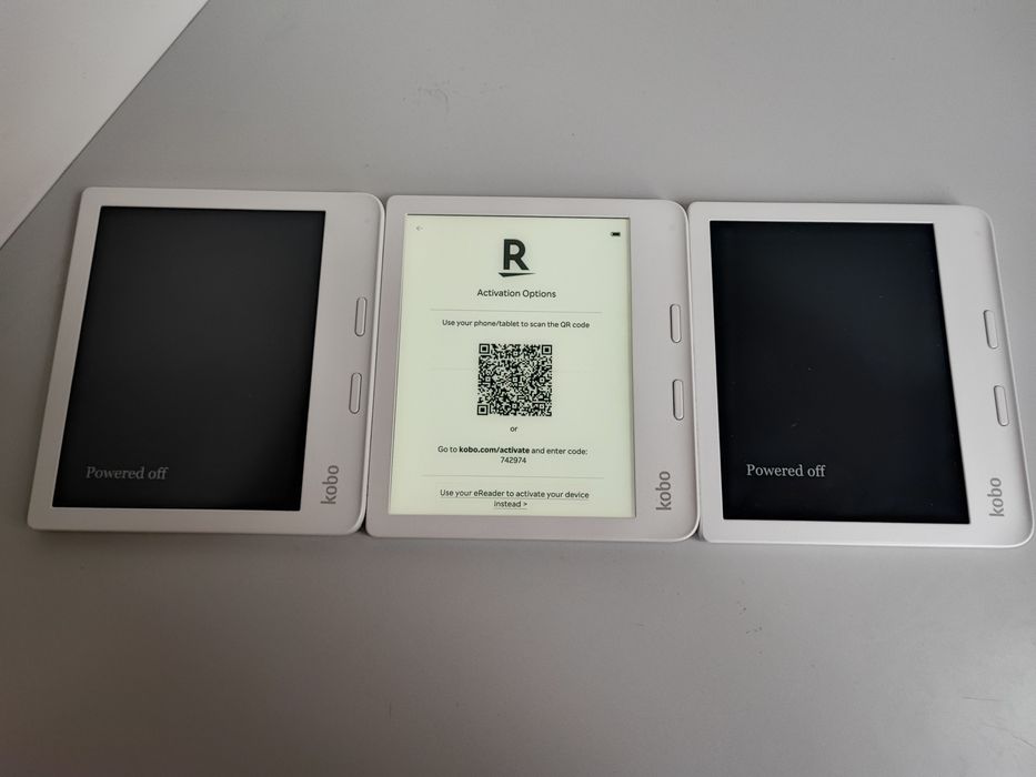 Електронна книга Kobo Libra 2, Водозахист IPX8, Стилус в комплекті