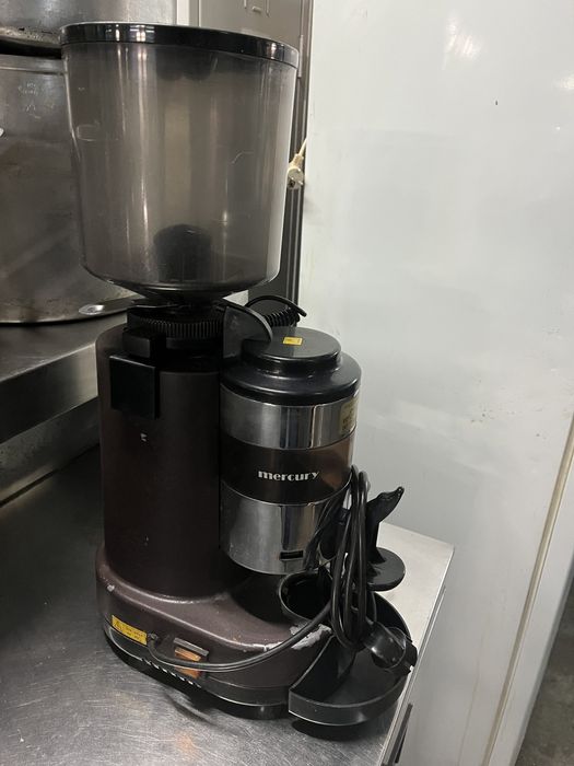 Moinho de Cafe Mercury totalmente revisionado