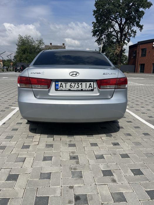 Hyundai Sonata 2.0