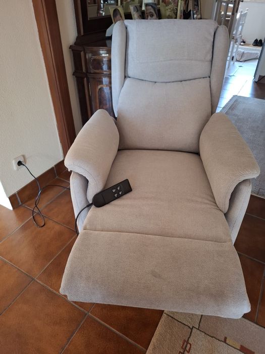 Cama articulada e sofá