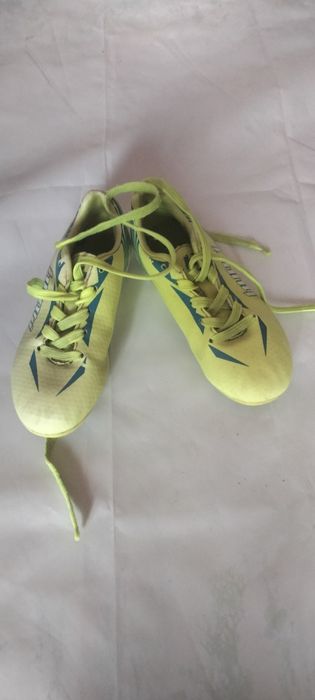 Obuwie sportowe korki dziecię