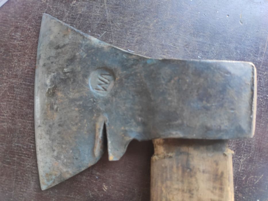 Сокири старих часів