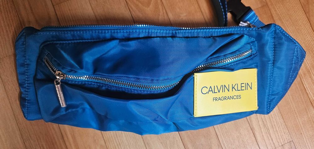 Torebka nerka calvin klein