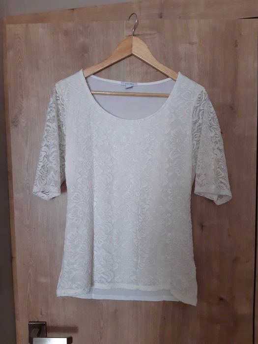 Piękna bluzeczka koronkowa biała elegancka Amisu (New Yorker)