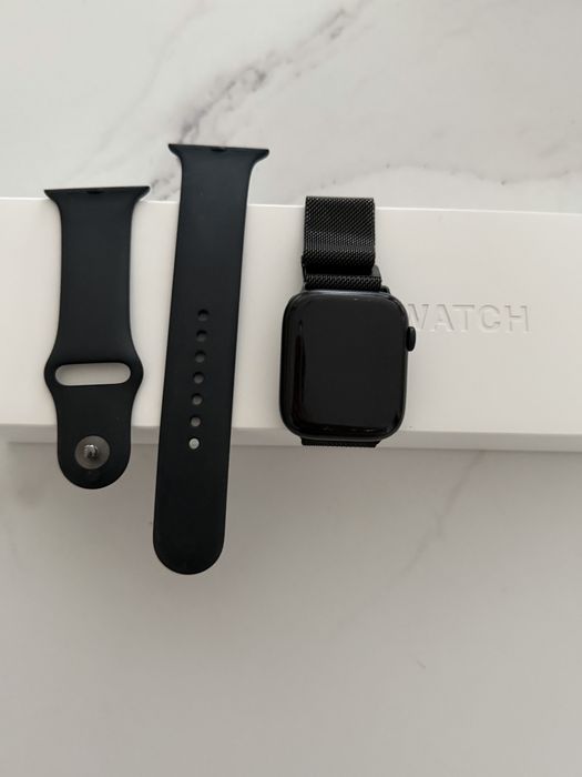 Apple Watch 8 45mm Cellular