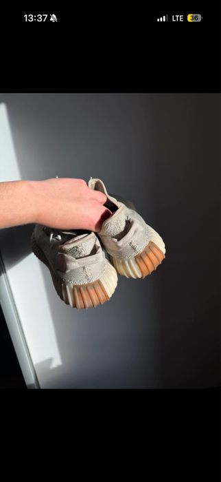 yeezy boost 350 v2 sesame