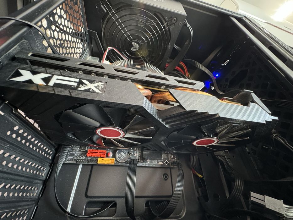 Потужний Ігровий ПК з Монітором