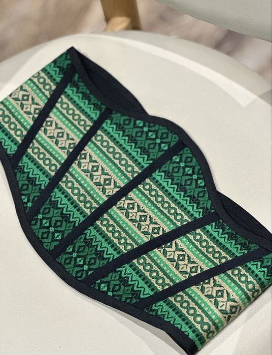 Український корсет вишиванка