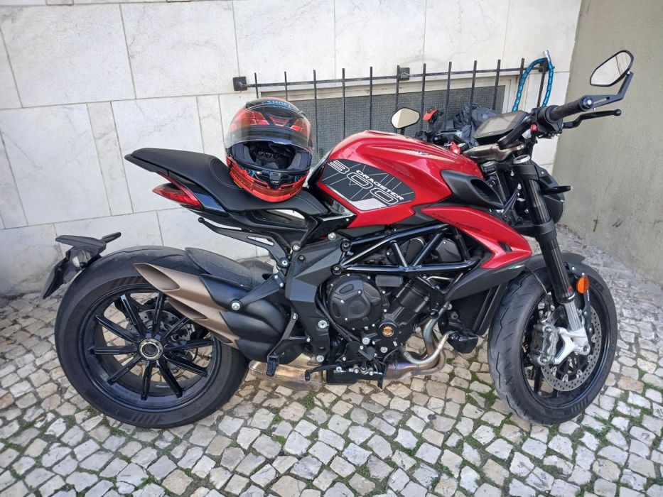 Moto espetacular,diferente...