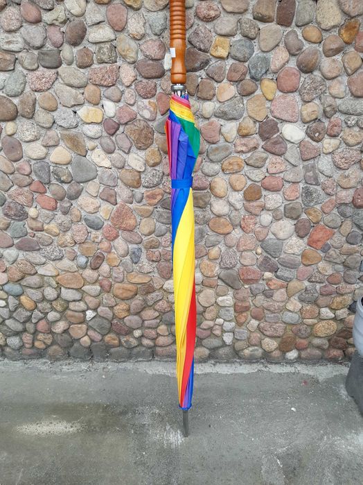 Duży tęczowy parasol nowy