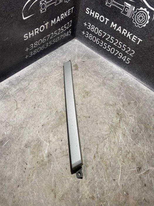 Накладка молдинг вія під праву передню фару Mercedes S-Class W140