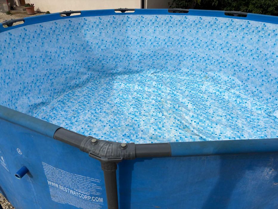 Basen stelażowy 366x120 cm + akcesoria – gotowy zestaw na lato