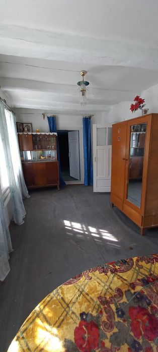 Будинок з ділянкою 60 соток