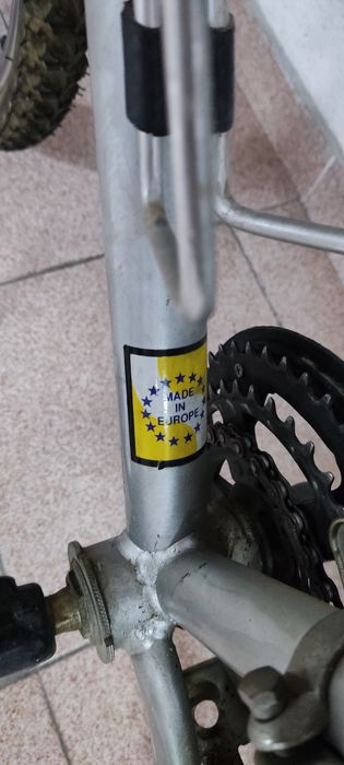 Bicicleta esmaltina modelo Livermore