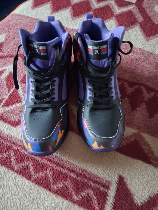 Lekkie buty basketball nowe roz 44