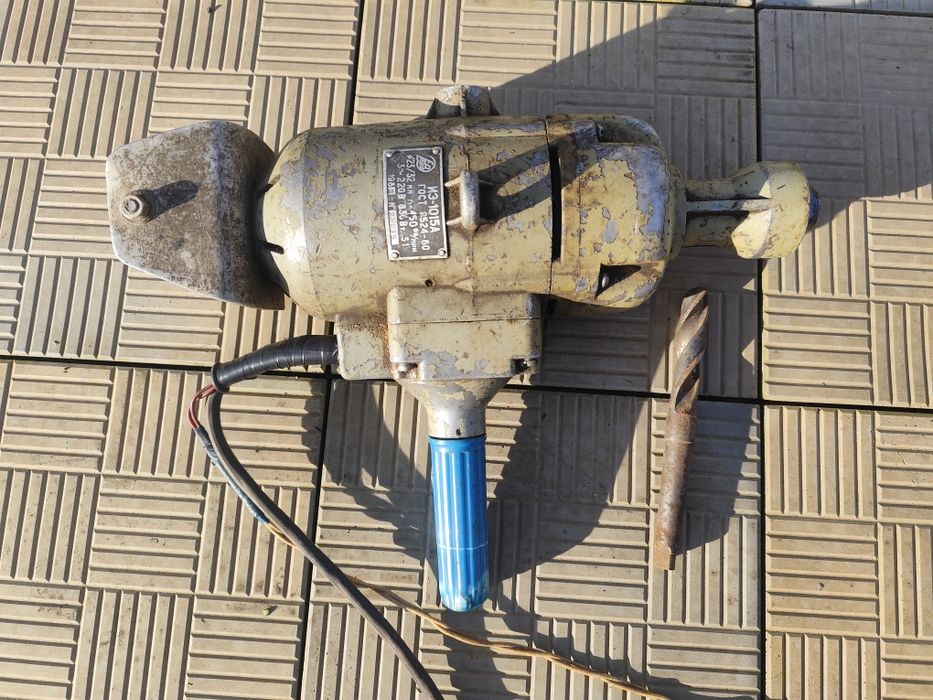 Продам дрель промислова.