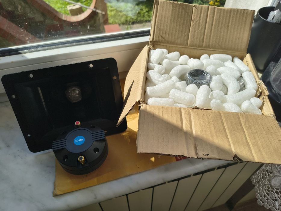 Drivery 1,4"/80W/8ohm z hornami .Nowe!