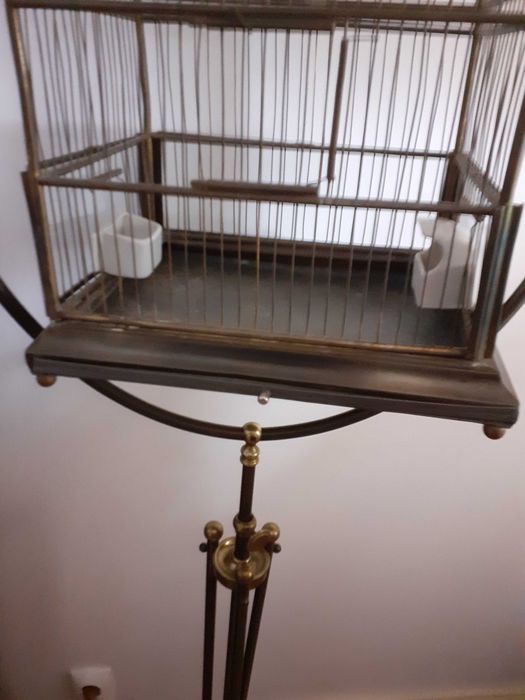 Gaiola antiga de latão