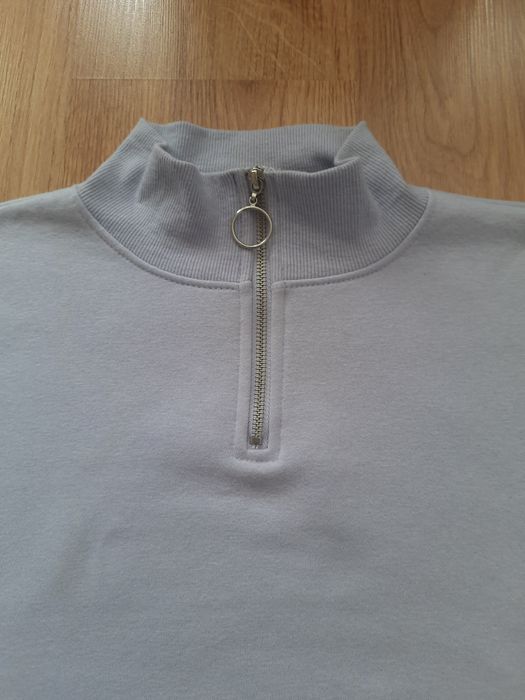 Fioletowa bluza z zamkiem