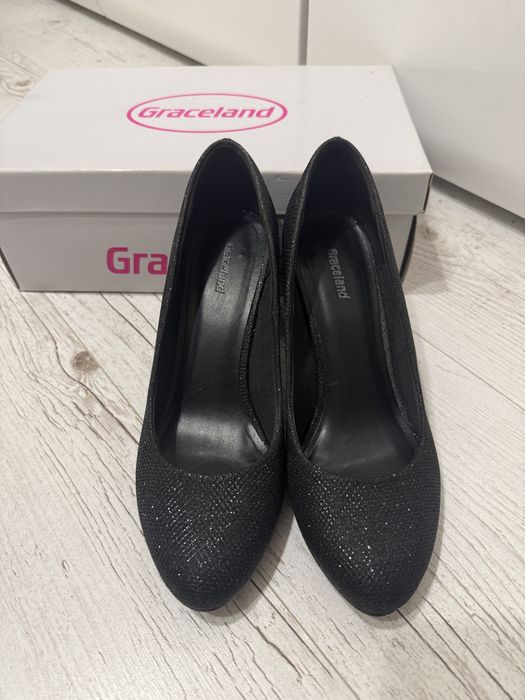 Buty na obcasie