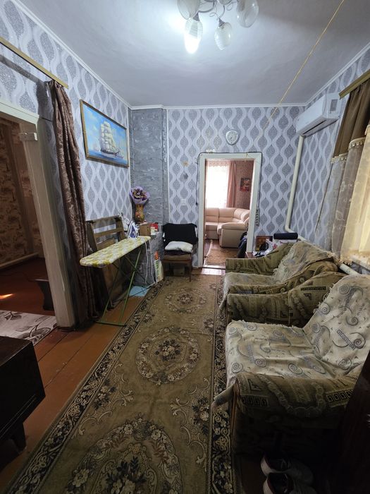 Продам будинок  в місті  П'ятихатки