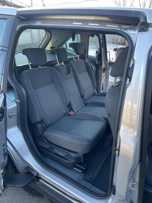 Продам Ford C max 7 мест