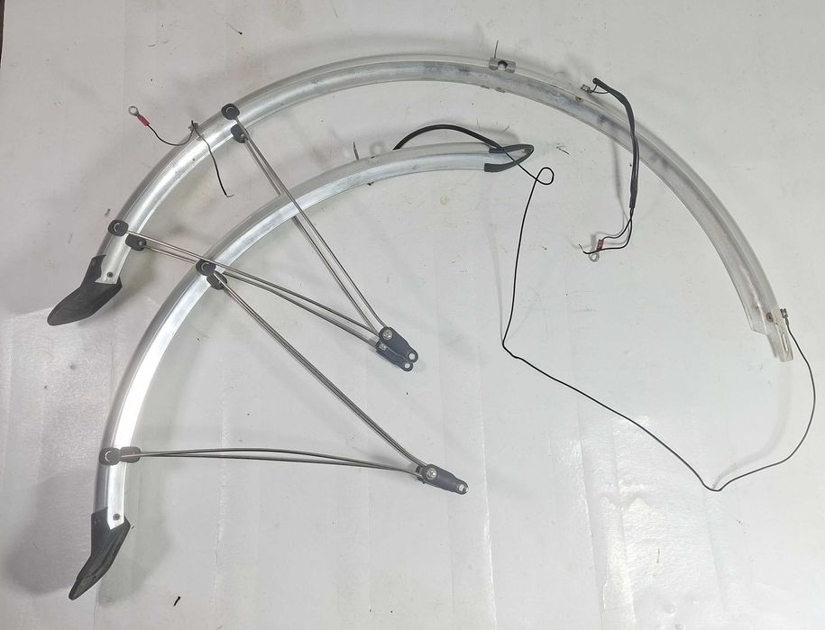 Komplet błotników do roweru rowerowe 50mm pod koło 28cali kable dynamo