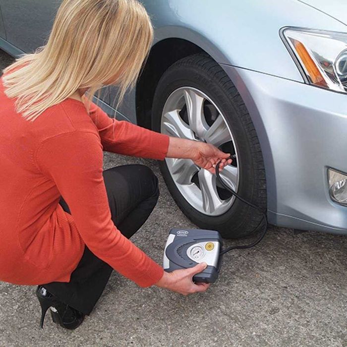 Compressor de ar portátil  carro / bicicleta -12v luz LED