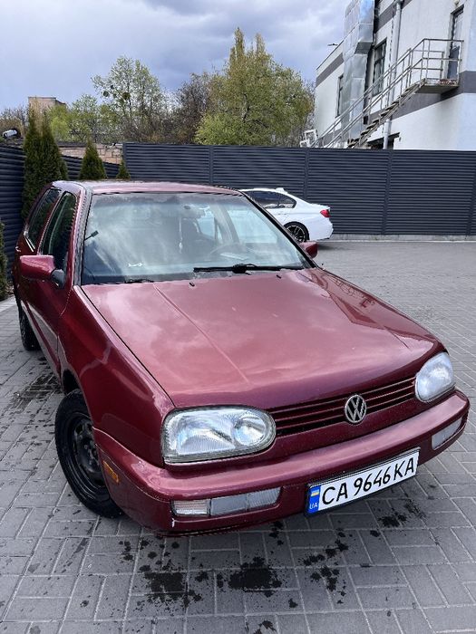Продам Гольф 3 1,8л 1996 рік