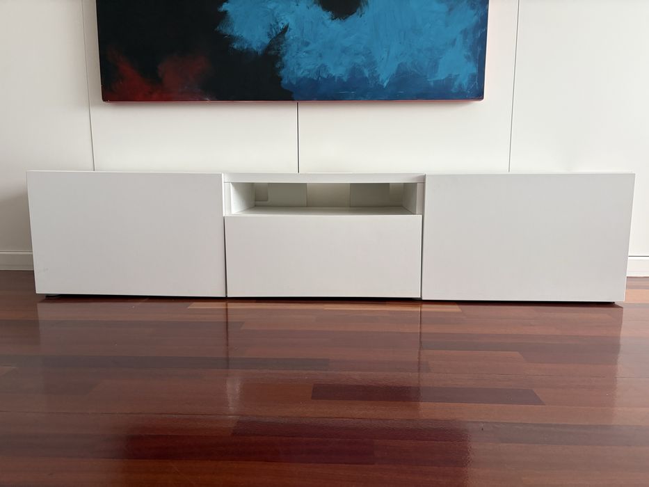 Movel aparador TV Branco IKEA