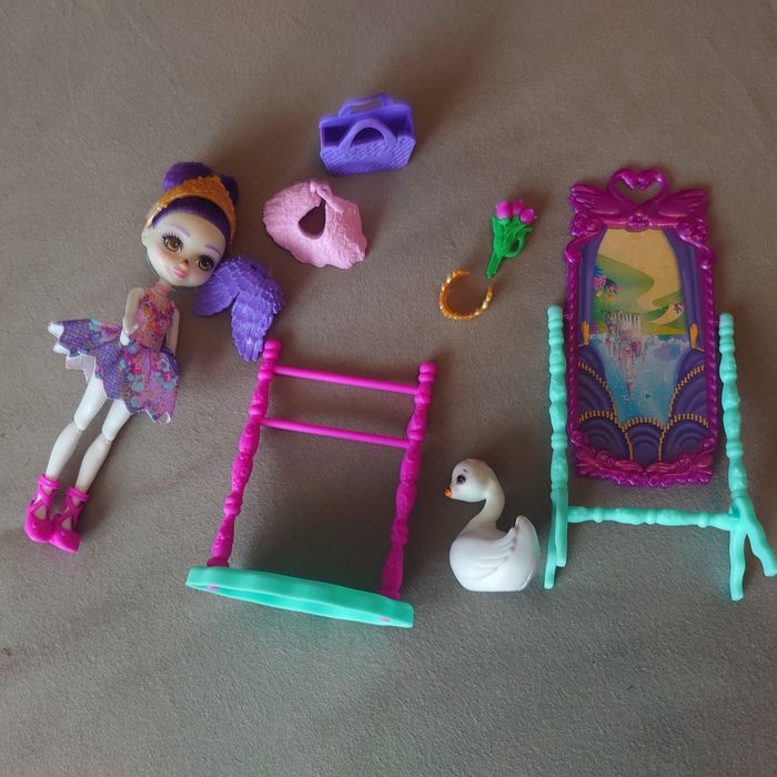 Lalka Mattel Enchantimals Studio baletowe z akcesoriami