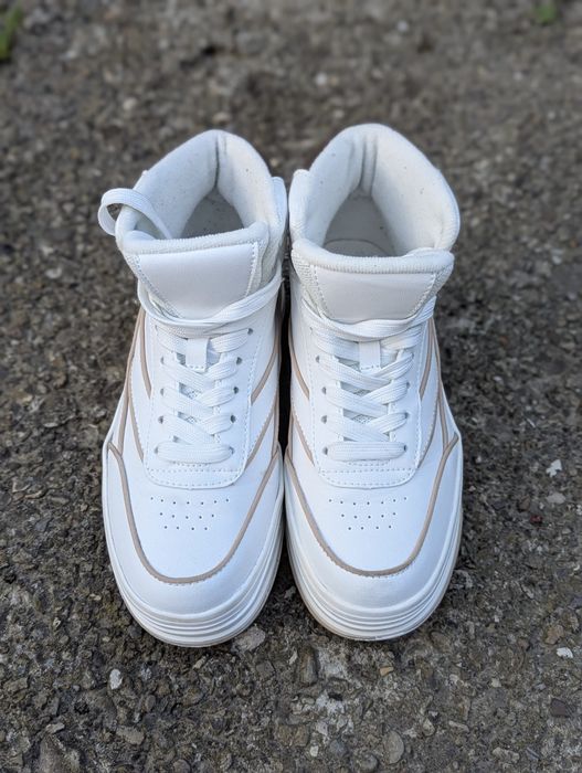 Кросівки жіночі House білі