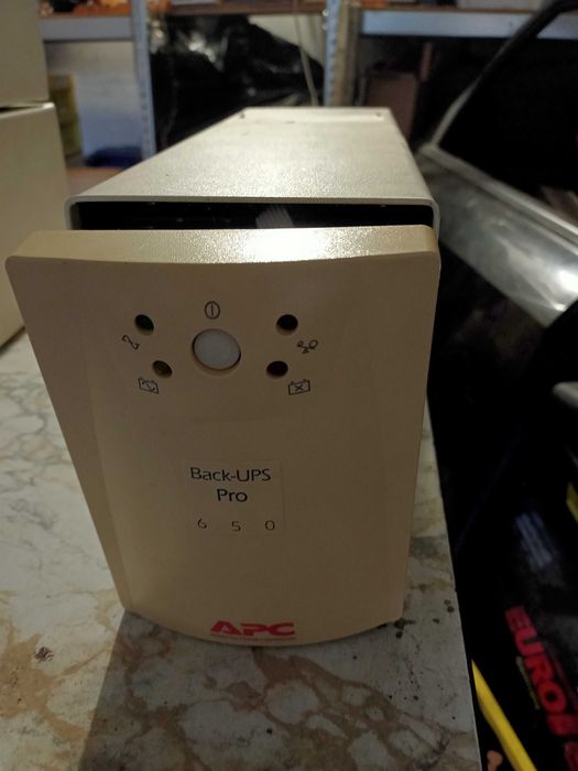 UPS typu BACK APC do regeneracji