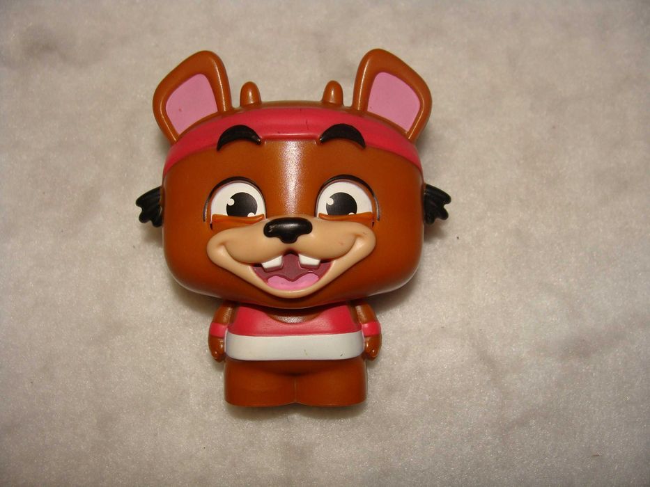 Urso que muda a Cara - Boneco McDonalds 2013