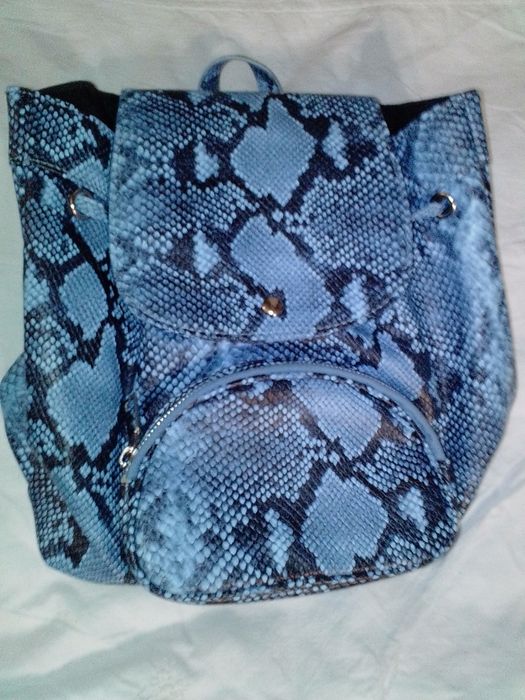 Міські рюкзаки вживані, і нові