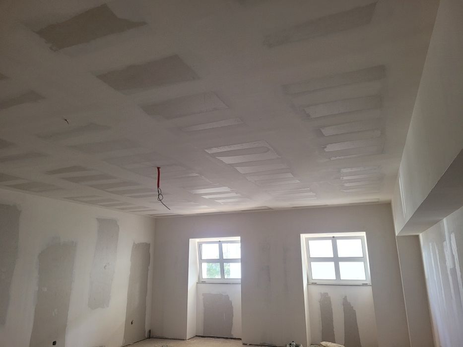 Remodelação de interiores pladur,massa cola e pintura.