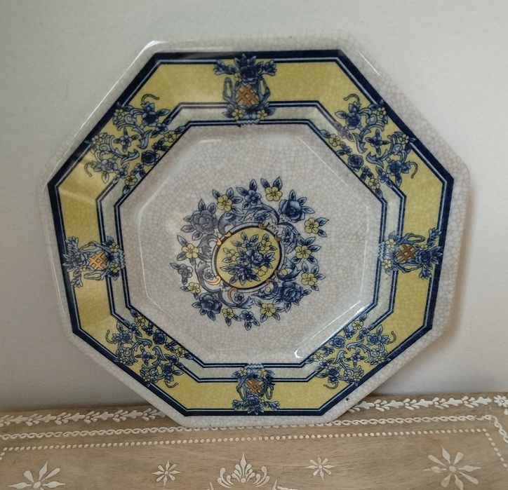Antigos Prato Octogonal, efeito craquelê