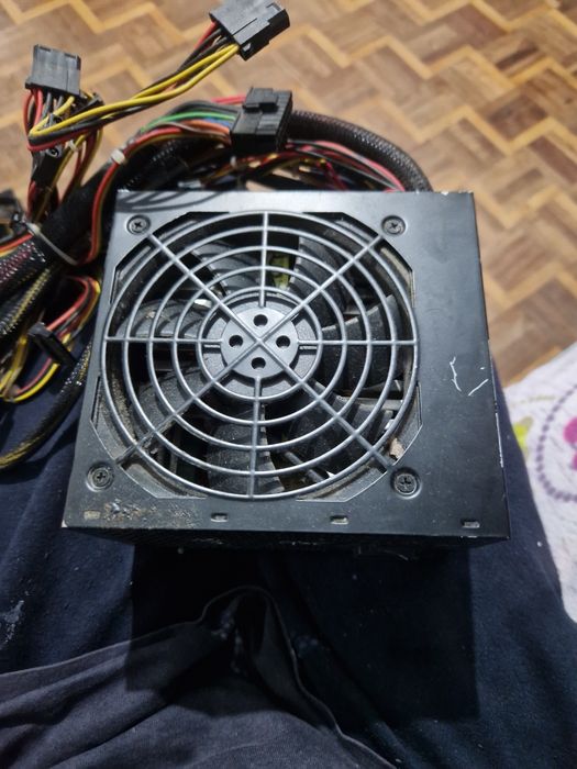 Fonte de computador436459449238179843