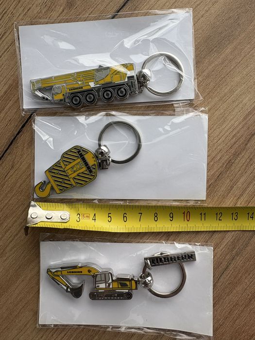 Оригинальный брелок Liebherr кран экскаватор